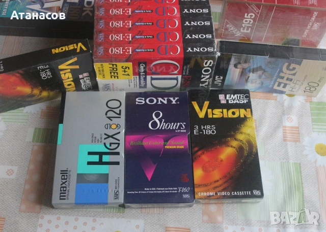 Нови и запечатани видеокасети VHS, снимка 7 - Чанти, стативи, аксесоари - 55162846