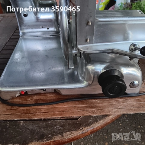 Слайс машина колбасорезачка, снимка 11 - Обзавеждане на кухня - 54651362