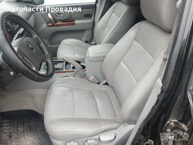 Kia Sorento 2.0 crdi, 4x4, 2006 г. на части, снимка 7 - Автомобили и джипове - 54765796