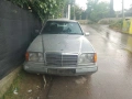 Mercedes-Benz 124 250D На части, снимка 2