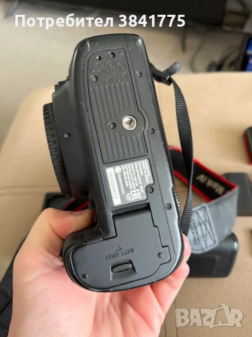Canon 5D Mark IV с 6 батерии и грип, снимка 6 - Фотоапарати - 54617020