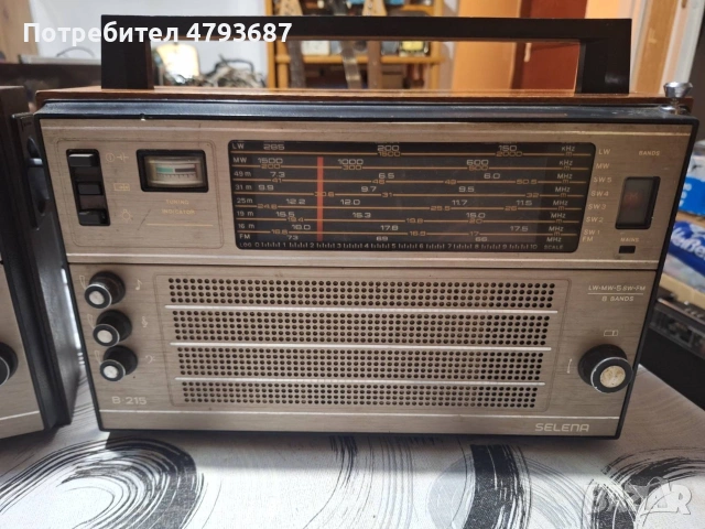 Две селени, снимка 8 - Радиокасетофони, транзистори - 55064391