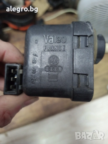 Moторче фар Audi , 1J0941295F, снимка 6 - Части - 54391811