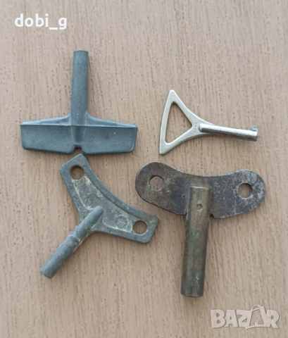 Ключове за механични играчки