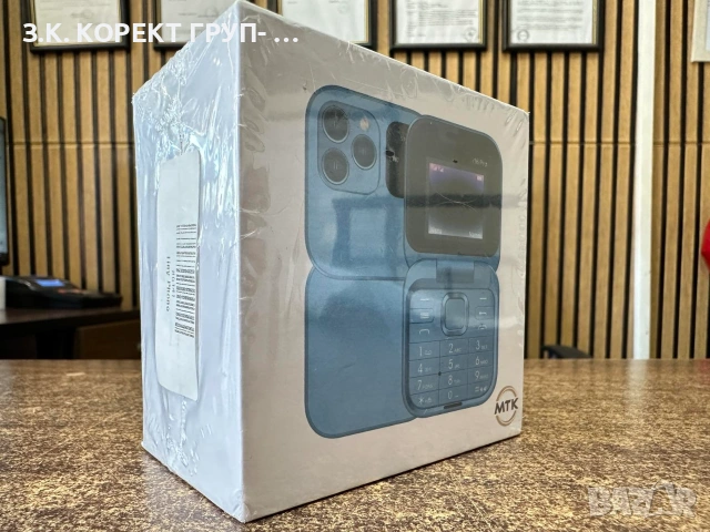 Мини мобилен телефон i16 Pro BeSmart с двоен екран – Чисто нов, снимка 3 - Телефони с две сим карти - 54980203