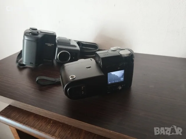 Камери Nikon COOLPIX E4500, E-995 Japan, снимка 14 - Фотоапарати - 55313915