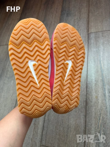 Дамски НОВИ маратонки Nike Pacific, снимка 4 - Маратонки - 54878068