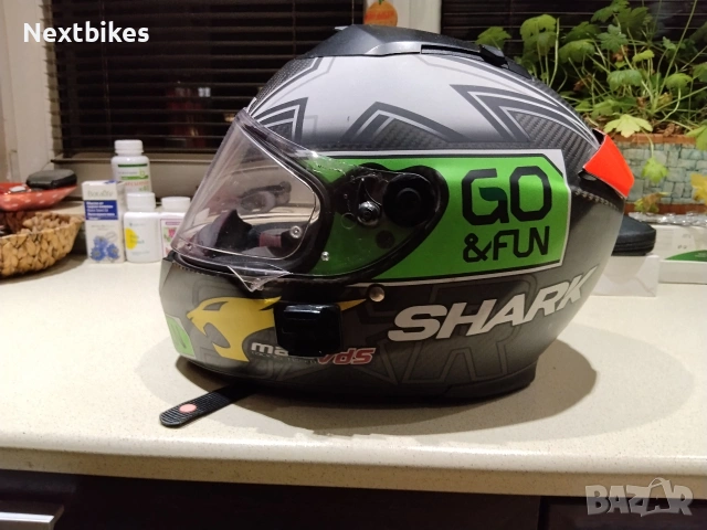 Shark carbon speed -R каска мотоциклет