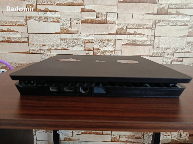 Ps4 slim 1tb + 1 джойстик и необходимите кабели , снимка 5 - PlayStation конзоли - 55061575
