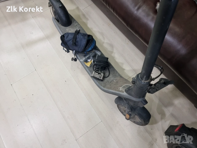 Електричеки скутер NINEBOT E2