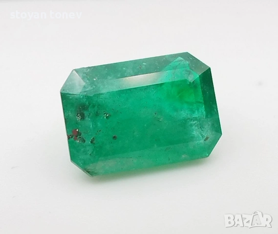  Рядък 3,35 каратов естествен изумруд с vivid green цвят от Swat Valley, Пакистан! Сертификат!, снимка 4 - Други - 55173319
