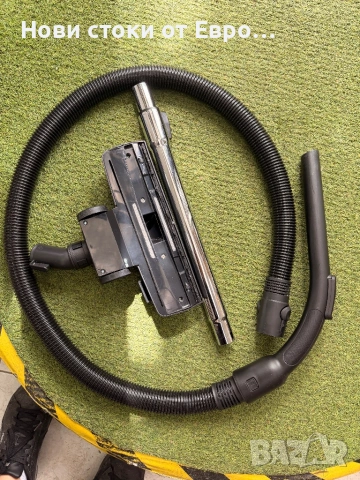 Прахосмукачка без торба Philips xb1111/10 Тип: без торба  Мощност: 750 W  Капацитет: 1,30 литра  Нив, снимка 2 - Прахосмукачки - 54482157