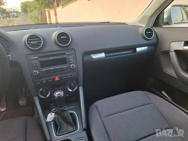 Audi A3 Sportback (8P) — Перфектно състояние, реални 189,400 км!2 комплекта гуми на джанти, снимка 9 - Автомобили и джипове - 55377450