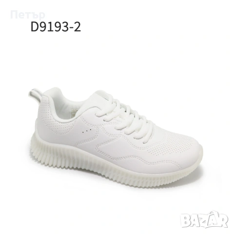 Дамски маратонки код 9193
