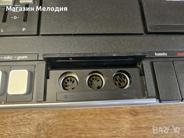 Касетен дек с усилвател Unitra M 551S Finezja 3 – Ретро класика от златната ера на соца, снимка 11 - Декове - 54561318