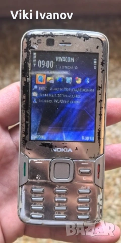 Нокия n82