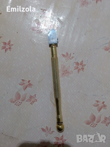 Продавам елмаз, снимка 2 - Други инструменти - 54044503