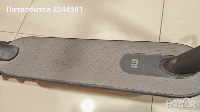 Електрическа тротинетка Xiaomi Mi Electric Scooter M365, снимка 5 - Велосипеди - 55601668