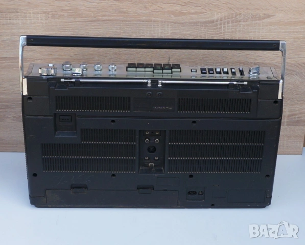 Hitachi  TRK 8180E,Минал профилактика,всичко работи, снимка 3 - Радиокасетофони, транзистори - 54600863