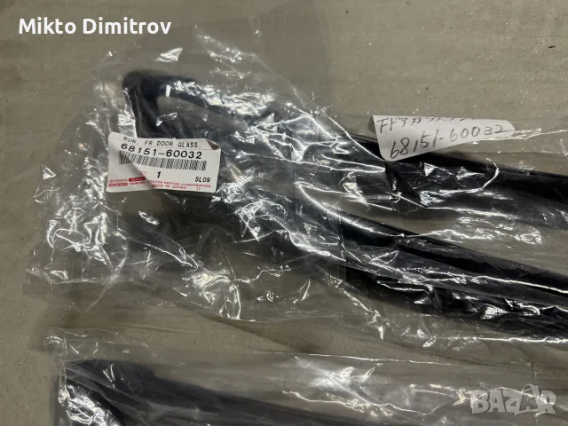 Уплътнения за предни врати Toyota Land Cruiser 100, снимка 2 - Автомобили и джипове - 55529979