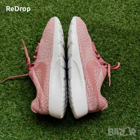 Дамски маратонки NIKE, снимка 4 - Маратонки - 54645481