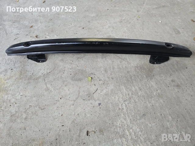 Греда/основа под задна броня Голф 4 Seat Leon Toledo Golf 4 Bora Passat 1J0807305 
