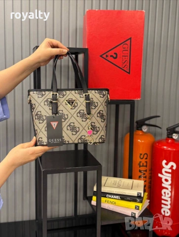 Guess Нова Стилна Дамска Чанта Различни Цветове Гес, снимка 6 - Чанти - 55026984