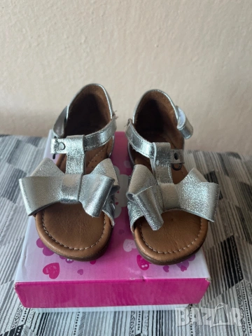 Детски сандалки естествена кожа, снимка 5 - Детски сандали и чехли - 54254741