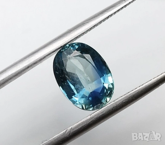Красив естествен син сапфир с отличен размер 1,92 карата! Сертификат!, снимка 4 - Други - 54196345