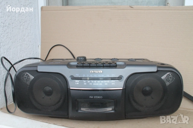 Радиокасетофон ''Aiwa cs 125'' 