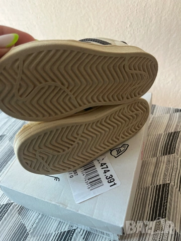 Детски оригинални маратонки adidas, снимка 5 - Детски маратонки - 55021824
