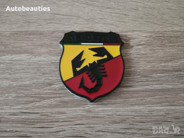 цветна метална емблема с черни акценти Abarth