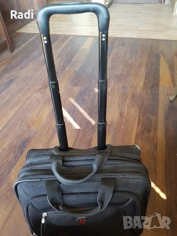 Куфар с джоб за лаптоп Ellehammer Commuter Copenhagen Business, снимка 2 - Други стоки за дома - 55699033