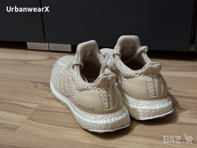Дамски маратонки Adidas UltraBoost Размер 40, снимка 3 - Маратонки - 54392155