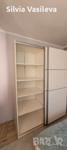 Гардероб с плъзгащи врати в бяло, снимка 6 - Гардероби - 55147758