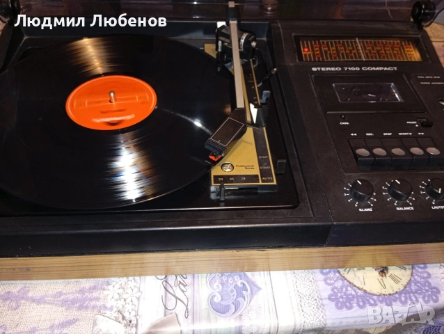 Ретро комбо ITT Грамофон,радио и касетофон , снимка 3 - Грамофони - 54948637