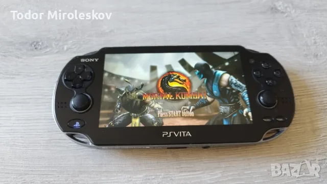 PS Vita Oled с хак + 4GB Sony карта + 32GB SD карта, снимка 3 - PlayStation конзоли - 55485596