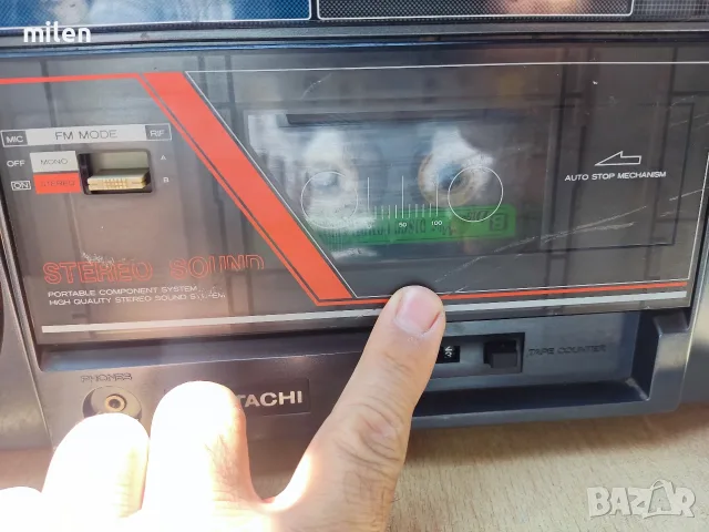 Hitachi TRK-930Е, снимка 5 - Радиокасетофони, транзистори - 55412616