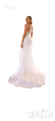 Сватбена рокля