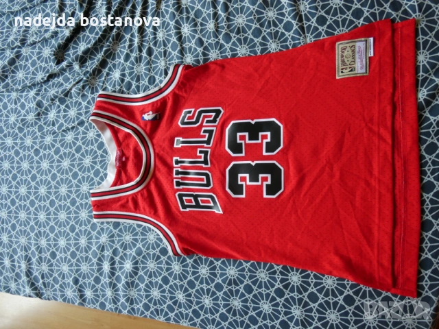 продавам дамски баскетбален потник на pippen,размер xs 