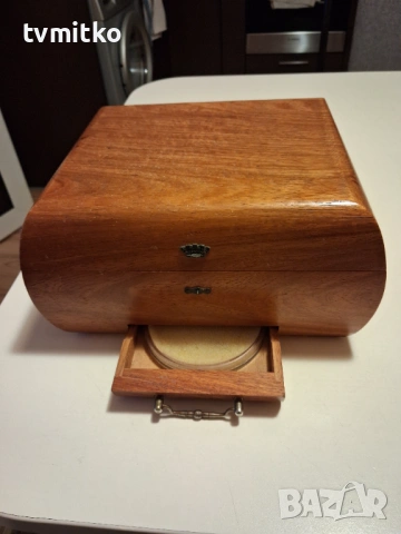 Кутия за пури.Хумидори., снимка 4 - Антикварни и старинни предмети - 54011010