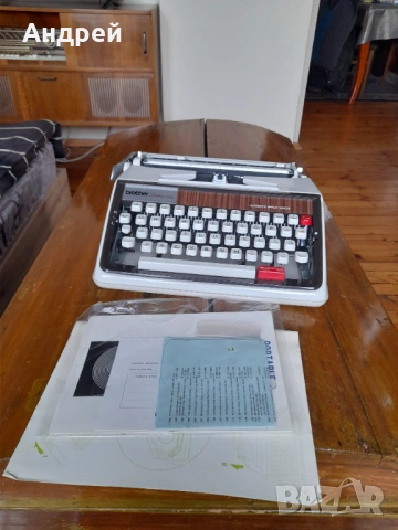 Стара пишеща машина Brother Deluxe 1350, снимка 2 - Антикварни и старинни предмети - 54780651