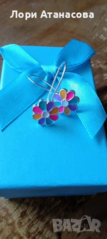 Обеци цвете тип фиба с цветен емайл , свежи и много подходящи за лятото се, снимка 4 - Обеци - 54000064