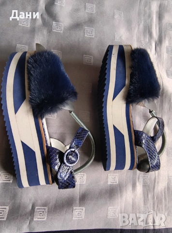 Сини екзотични кожени сандали DOLCE&GABBANA, снимка 8 - Сандали - 53963413