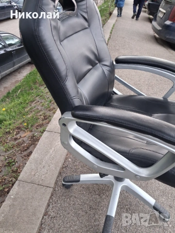 Офис стол с черна тапицерия , снимка 5 - Столове - 54225610