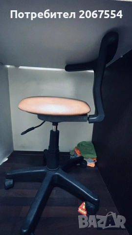 Въртящ стол за работа за зъболекар или фризьор, снимка 3 - Столове - 54046800