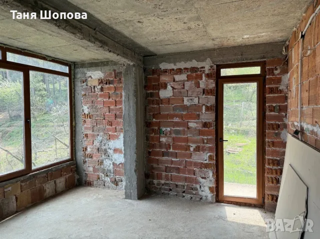 Триетажна къща за продажба в село Коларово, община Петрич , снимка 11 - Къщи - 49891845