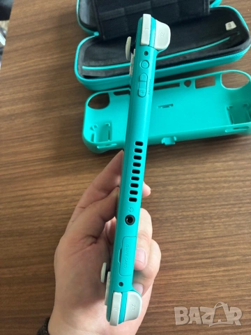 Nintendo Switch Lite Turquoise, снимка 4 - Nintendo конзоли - 54595060