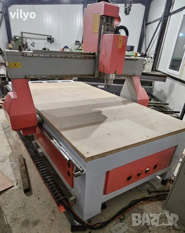 cnc Цнц рутер 4500w шпиндел 1300x2500