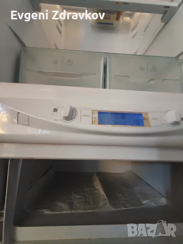 Хладилникът Hotpoint Ariston А+ за вграждане , снимка 6 - Хладилници - 55682323
